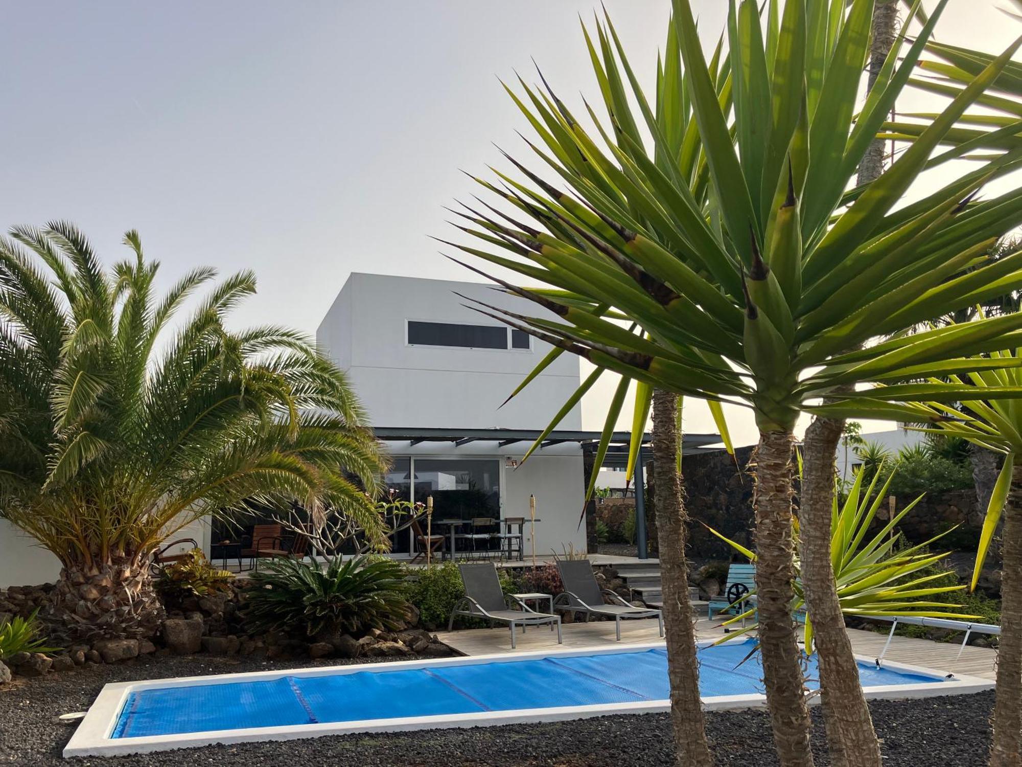 Majanicho Rock - Villa With Heated Pool Lajares Exterior foto