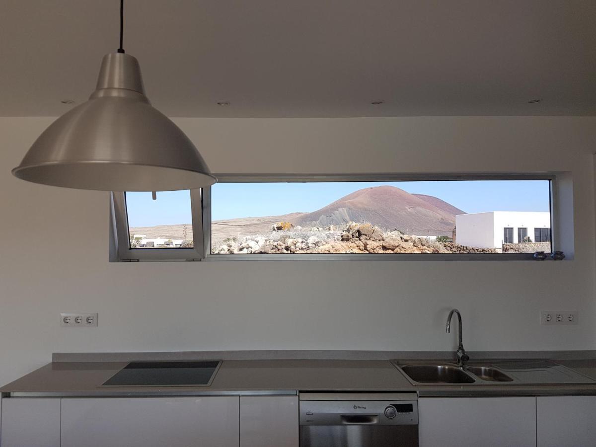 Majanicho Rock - Villa With Heated Pool Lajares Exterior foto